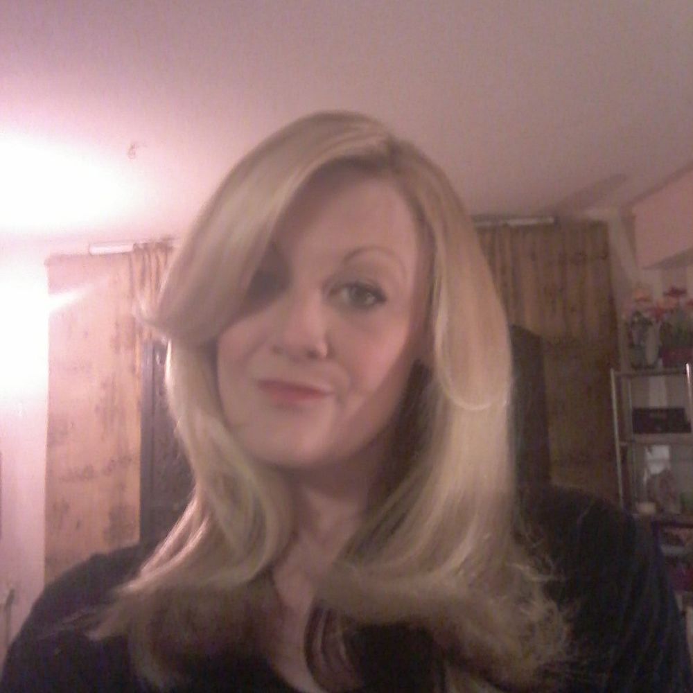 Meet your Posher, Nia